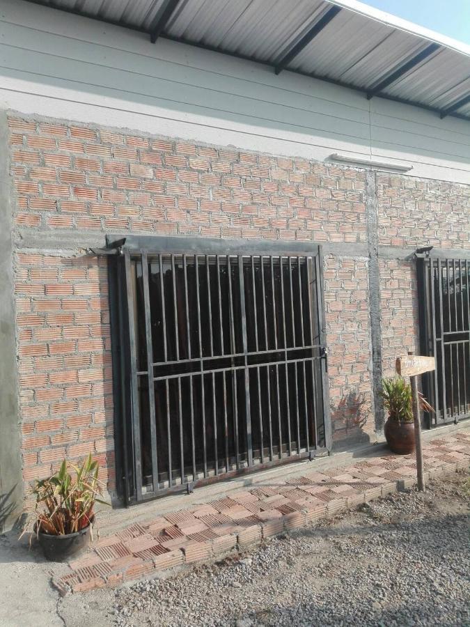 บ้านสวนปวิชญา เกษตรอินทรี Fang Eksteriør billede